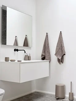 Zone Denmark Nova One hammasharjamuki taupe