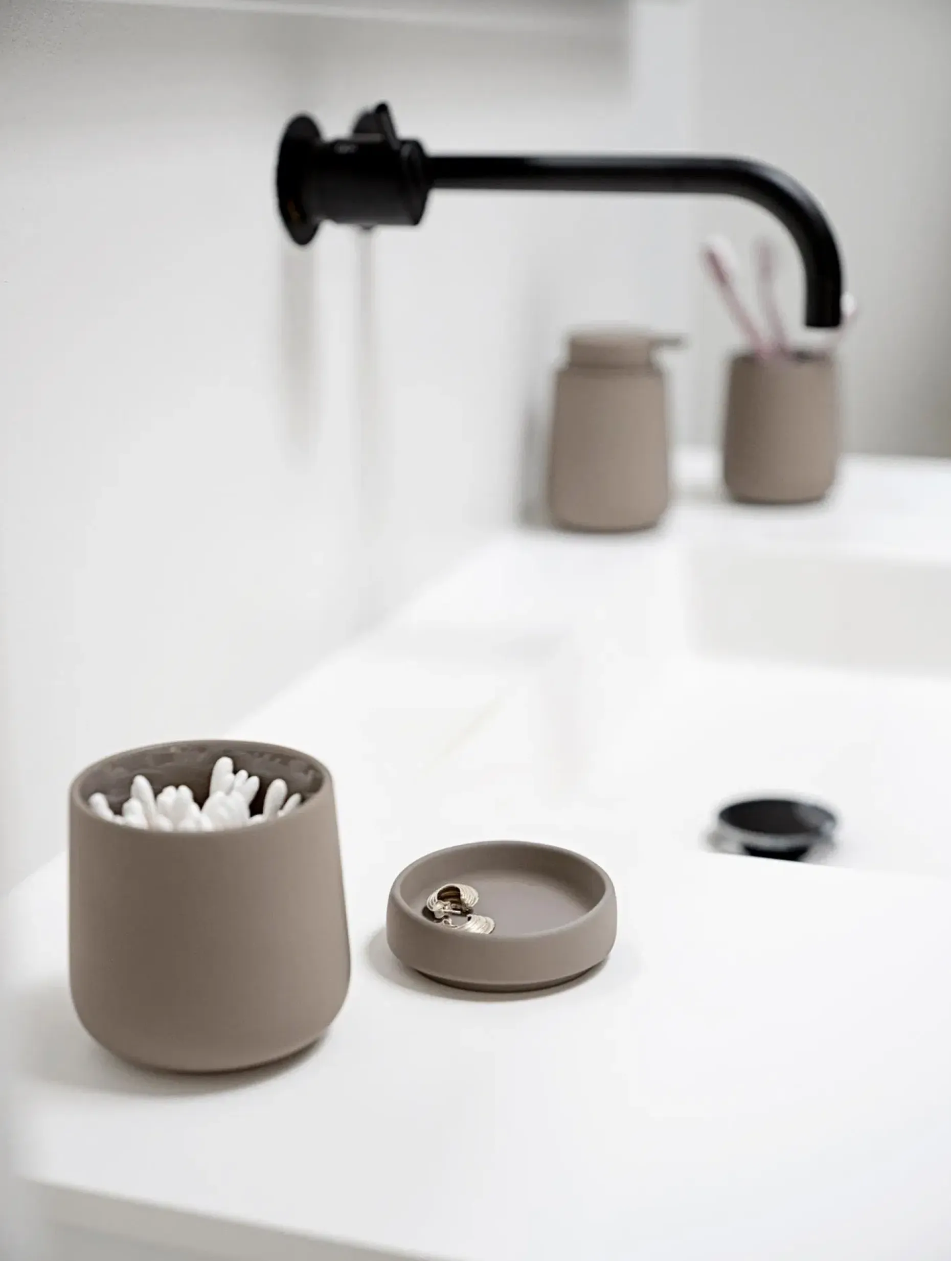 Zone Denmark Nova One kannellinen purkki 290ml taupe
