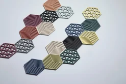 Zone pannunalunen Hexagon 16 x 14 cm, vaaleanharmaa